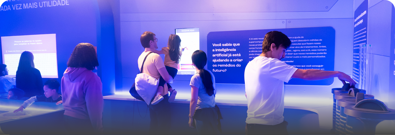 Visitantes da exposição